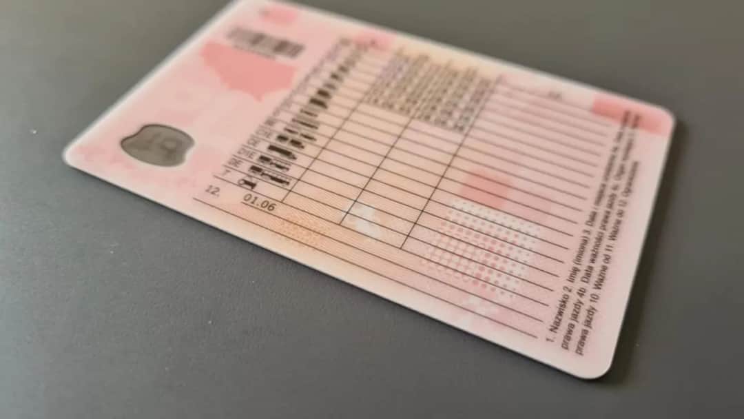 Czy prawo jazdy bezterminowe trzeba wymieniać? Oto co musisz wiedzieć