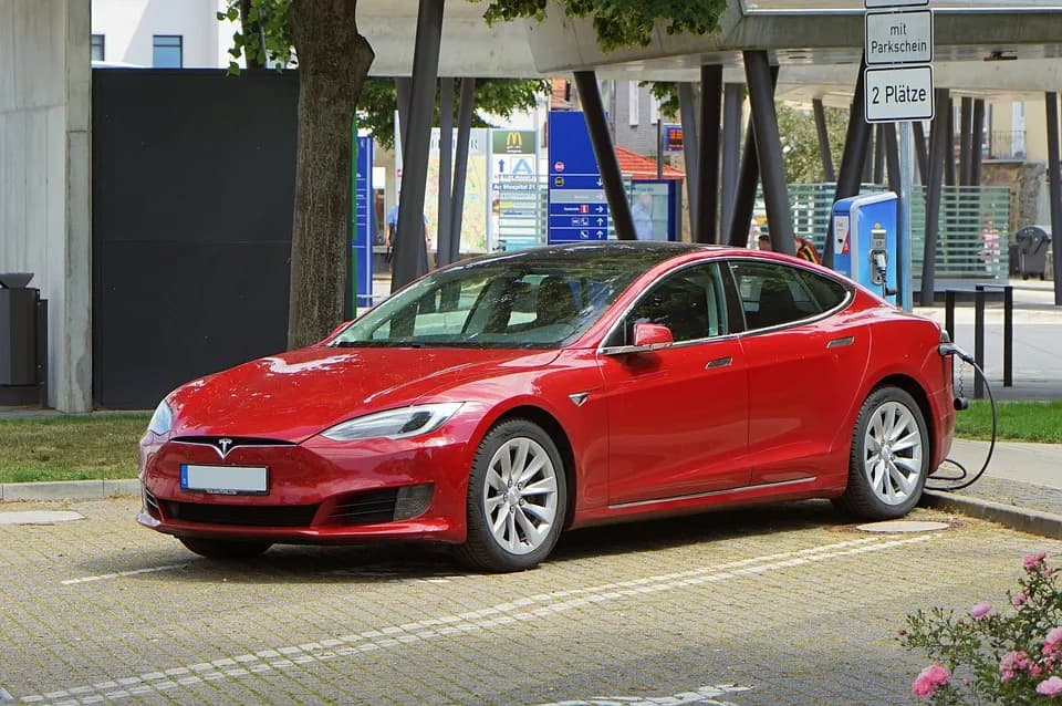 Ile kosztuje najtańszy samochód elektryczny? Ceny nowych i używanych modeli